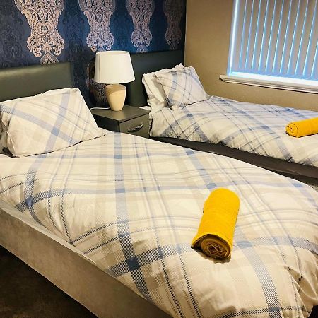 3 Bedroom Holiday House,Close To M6-Express Way To Centre Birmingam Exterior foto
